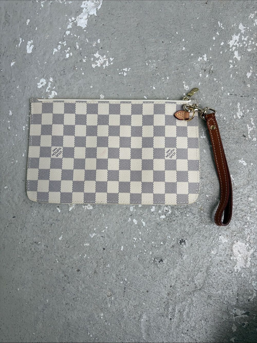 Louis Vuitton Pouch Damier Never Full